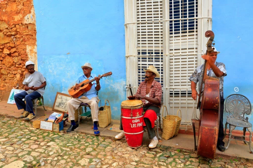 Groupe musique rue Trinidad