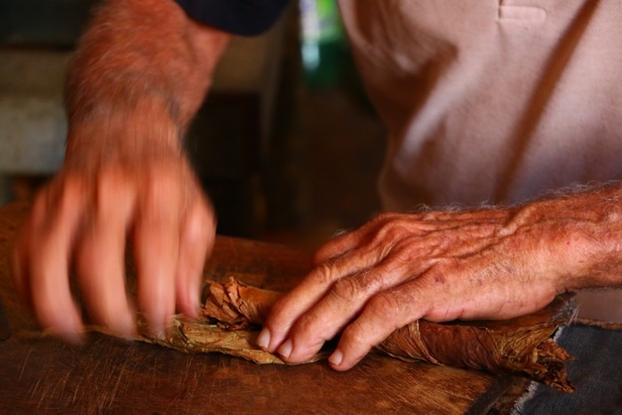 Roulage cigare artisanal